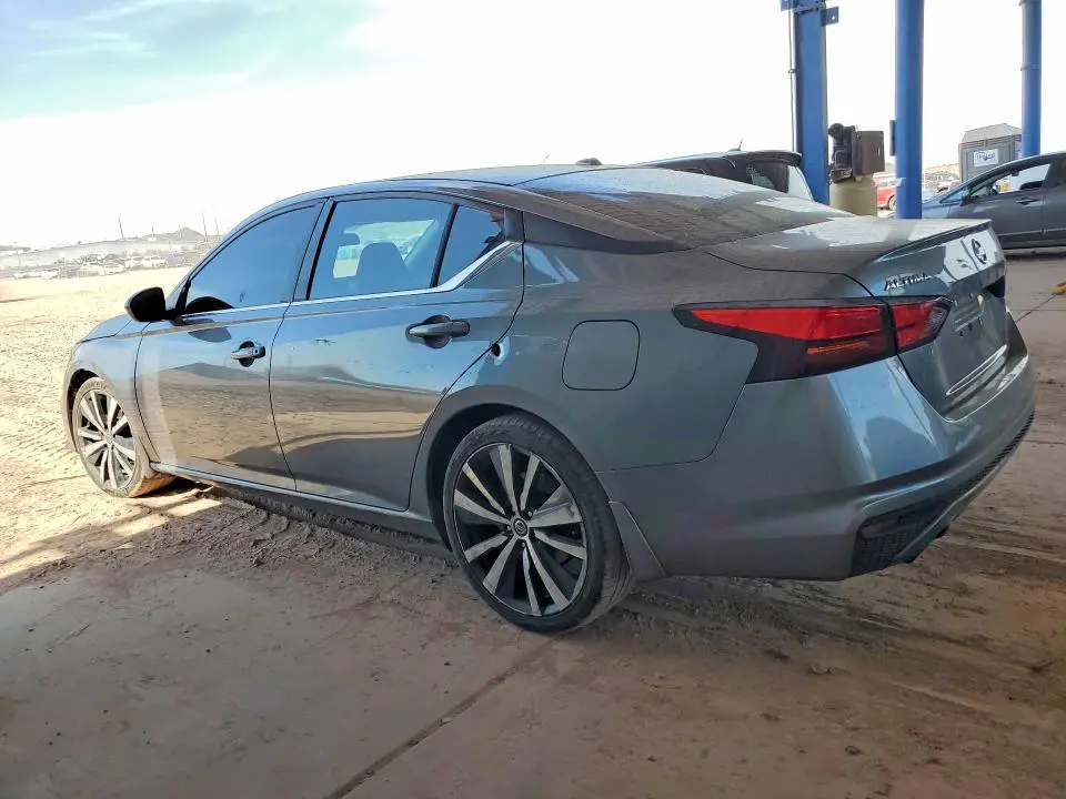 2020 NISSAN ALTIMA SR  