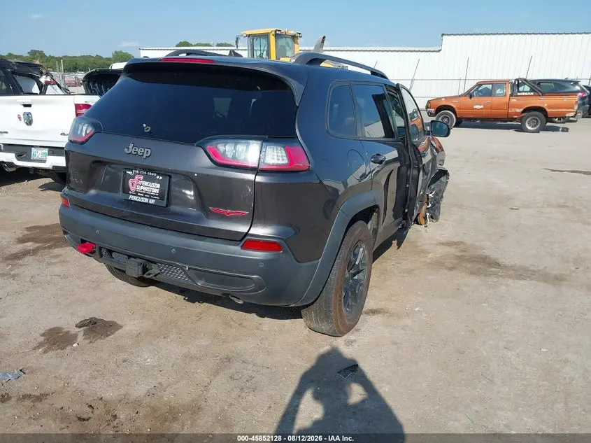 2019 JEEP CHEROKEE TRAILHAWK 4X4