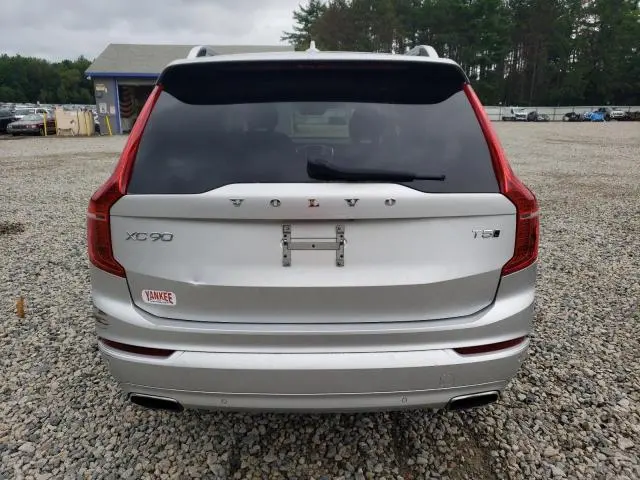2017 VOLVO XC90 T5  