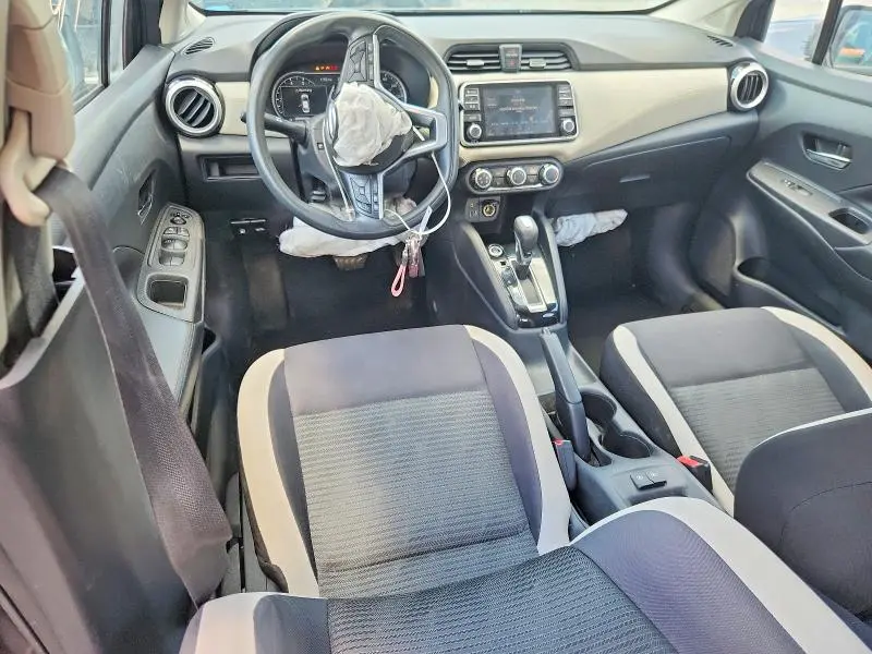 2020 NISSAN VERSA SV  