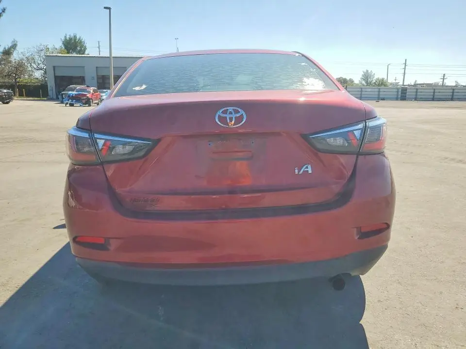 2018 TOYOTA YARIS IA BASE  