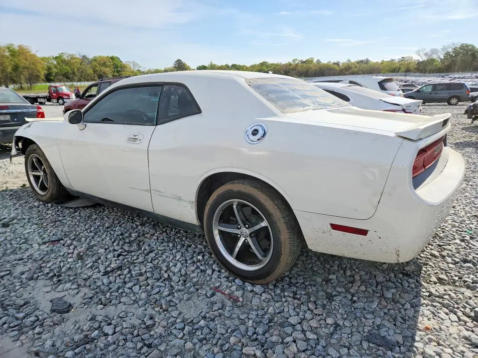 2010 DODGE CHALLENGER SE  