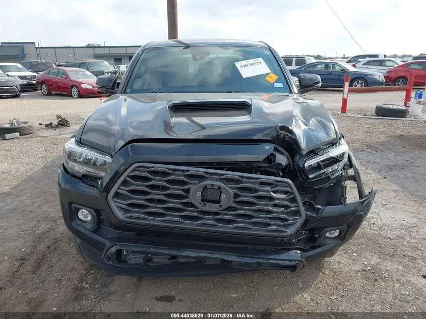 2022 TOYOTA TACOMA TRD SPORT