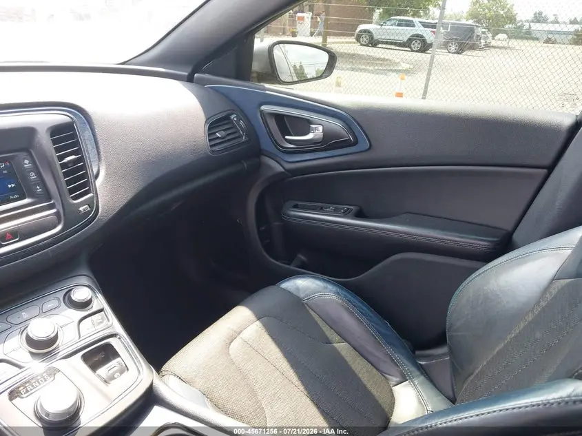 2015 CHRYSLER 200 S