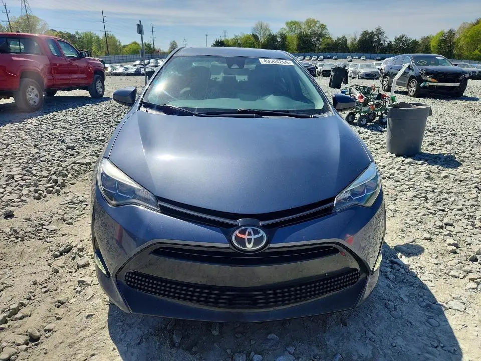 2018 TOYOTA COROLLA XLE  
