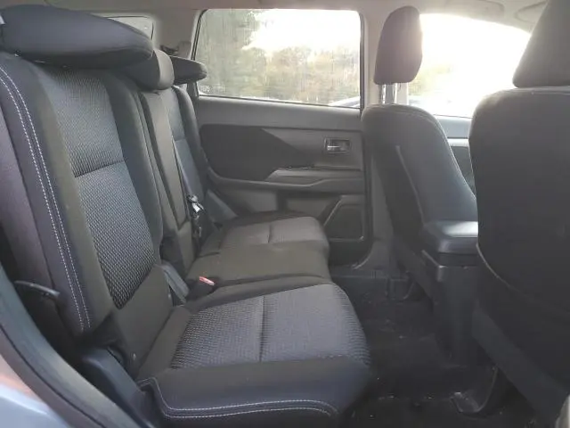 2018 MITSUBISHI OUTLANDER ES