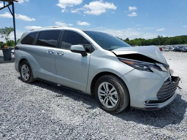 2024 TOYOTA SIENNA LIMITED  
