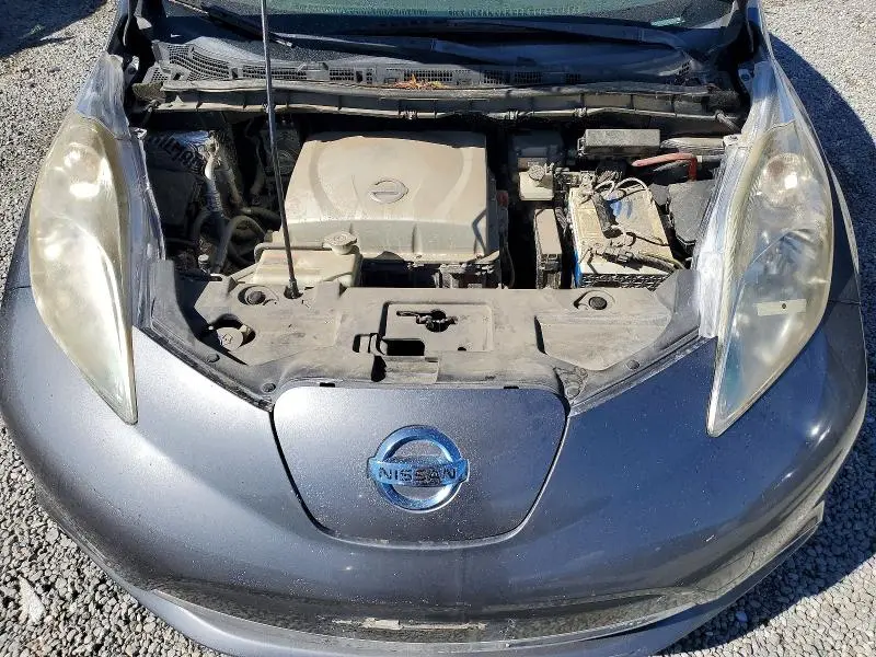 2016 NISSAN LEAF S  
