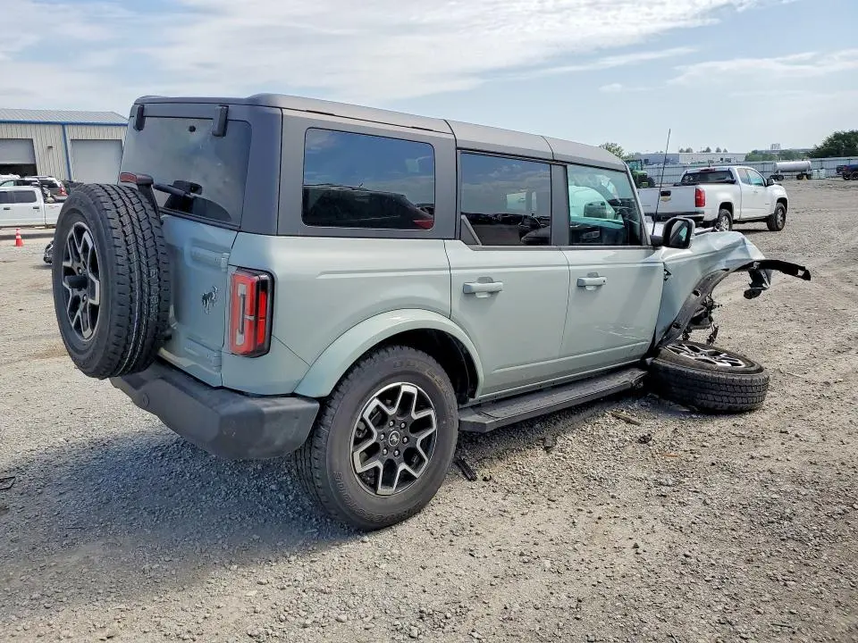 2024 FORD BRONCO OUTER BANKS  