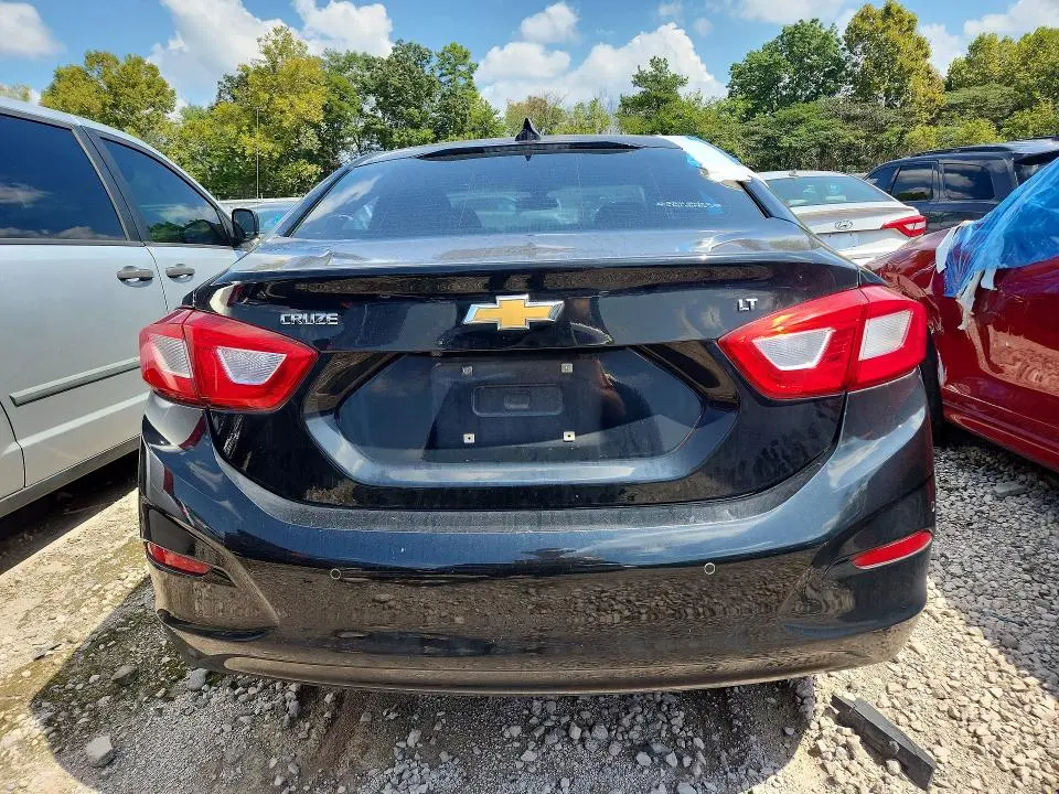 2019 CHEVROLET CRUZE LT  
