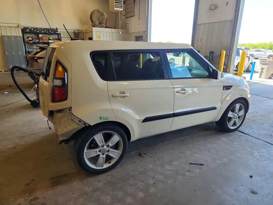 2011 KIA SOUL !  