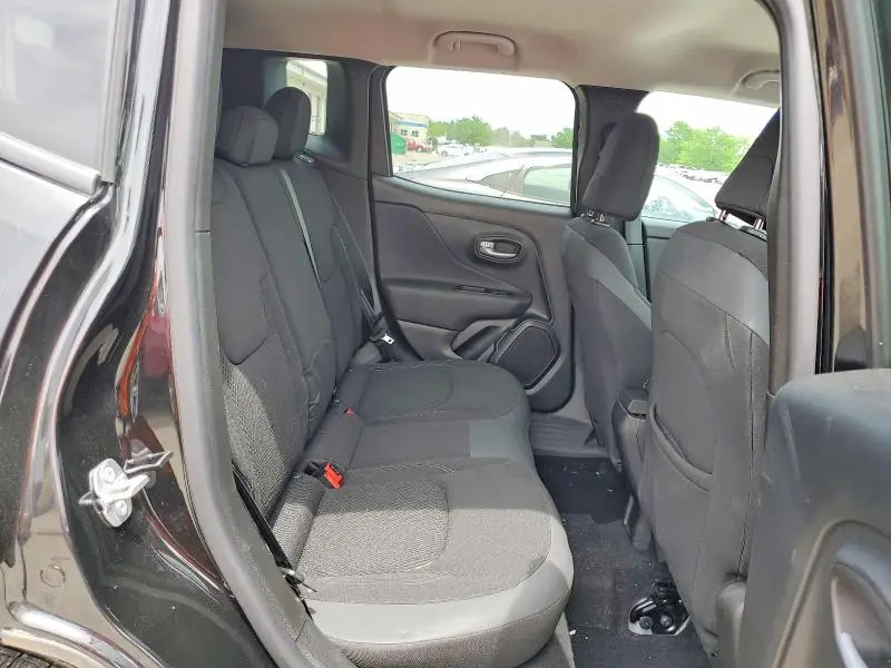 2023 JEEP RENEGADE LATITUDE  