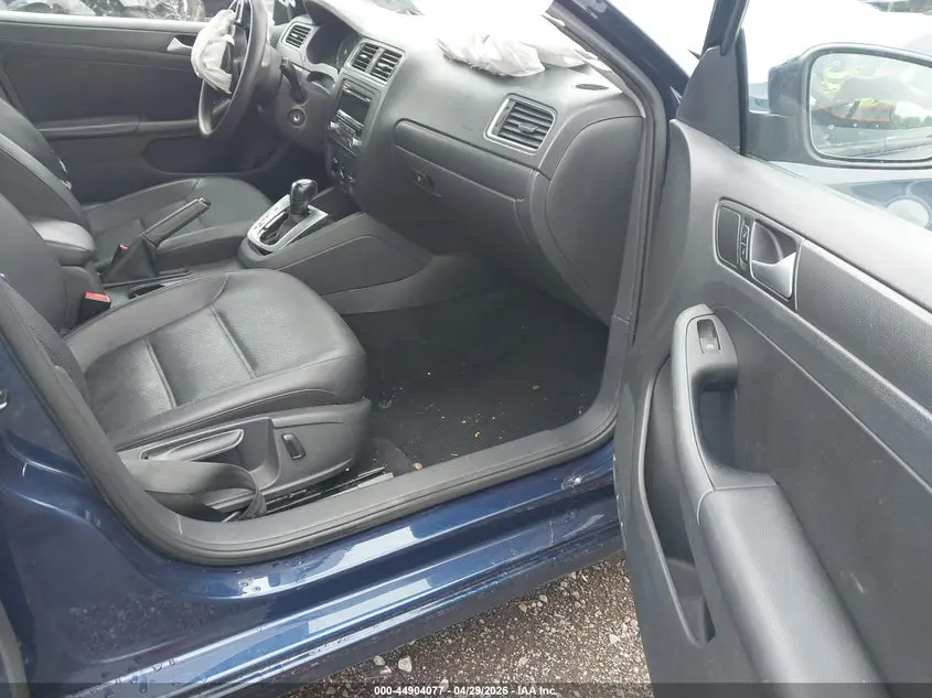 2014 VOLKSWAGEN JETTA 1.8T SE