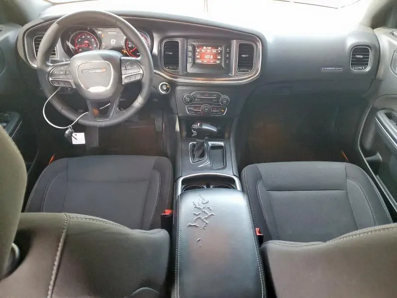 2017 DODGE CHARGER SE  