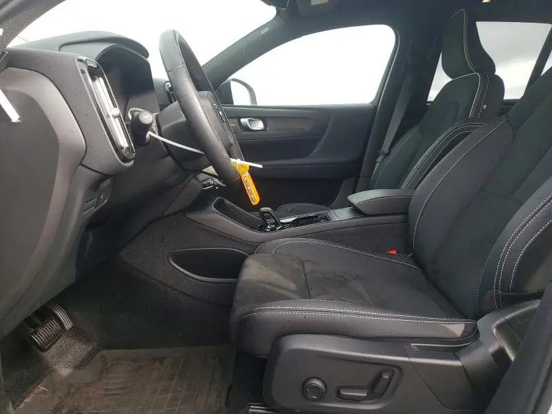 2023 VOLVO XC40 RECHARGE ULTIMATE  