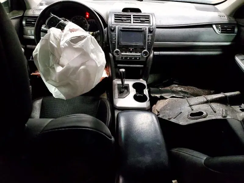 2014 TOYOTA CAMRY SE SPORT  