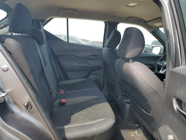 2019 NISSAN KICKS S  