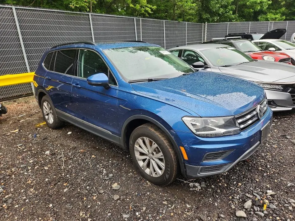 2018 VOLKSWAGEN TIGUAN SE  