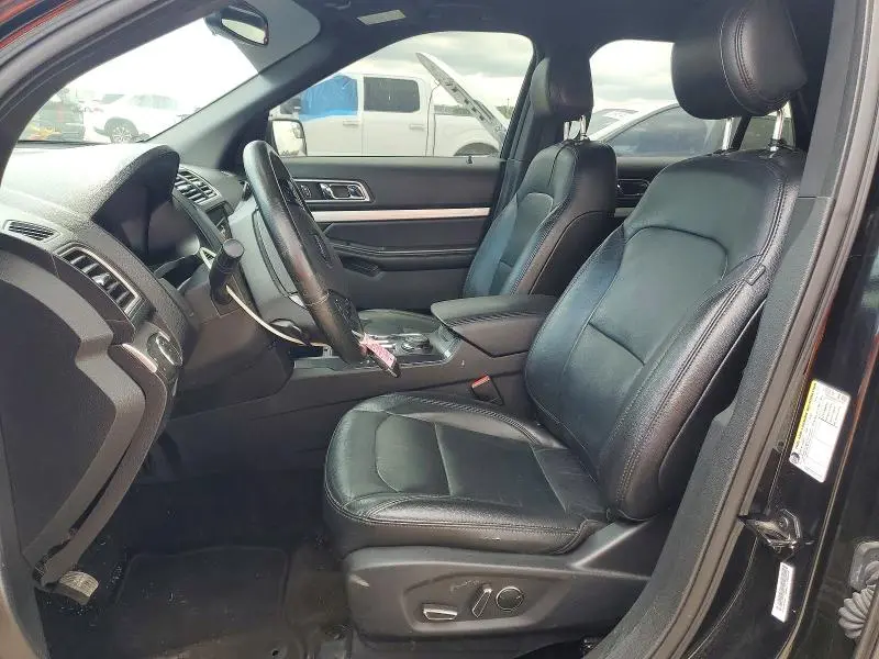 2017 FORD EXPLORER XLT  