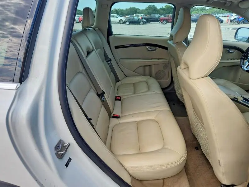 2014 VOLVO XC70 T6  