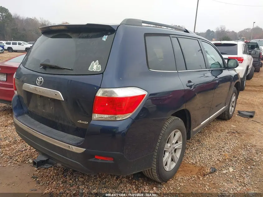 2013 TOYOTA HIGHLANDER SE V6