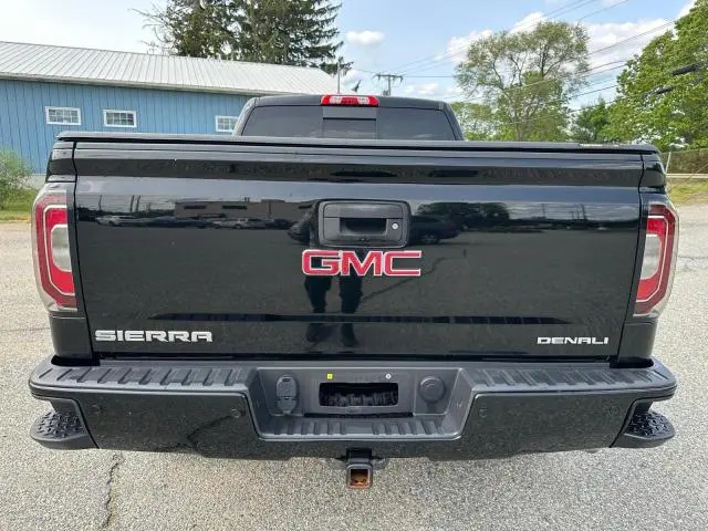 2018 GMC SIERRA K1500 DENALI  