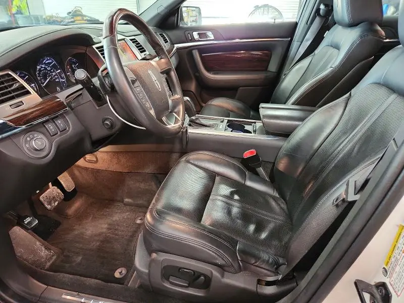 2011 LINCOLN MKS   