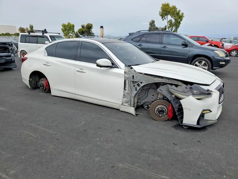 2018 INFINITI Q50 RED SPORT 400  