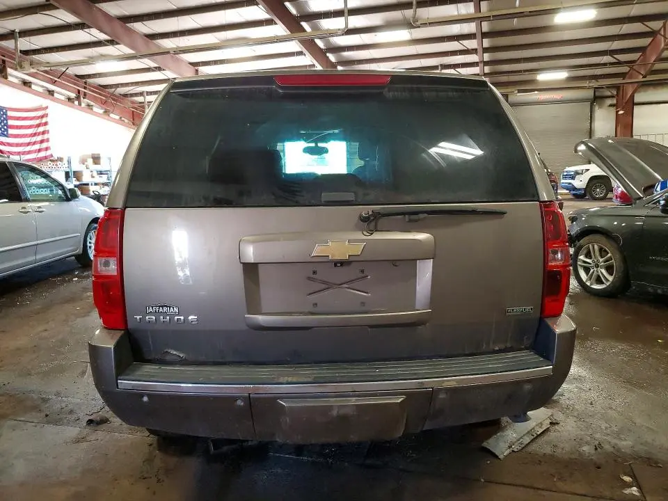 2011 CHEVROLET TAHOE K1500 LTZ  
