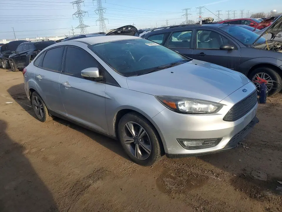 2017 FORD FOCUS SE  