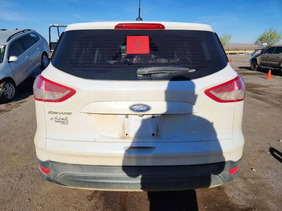 2016 FORD ESCAPE S  