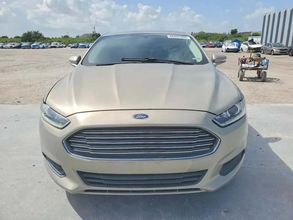 2015 FORD FUSION SE  