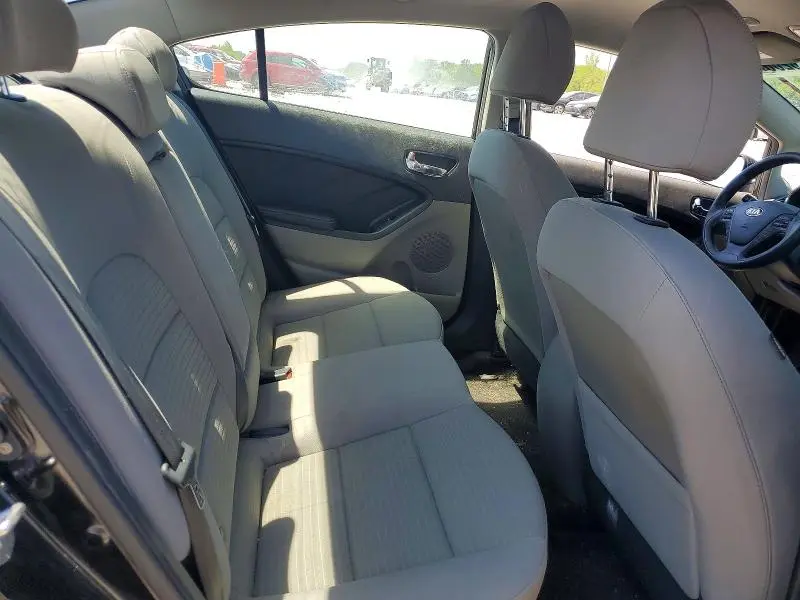 2015 KIA FORTE LX  