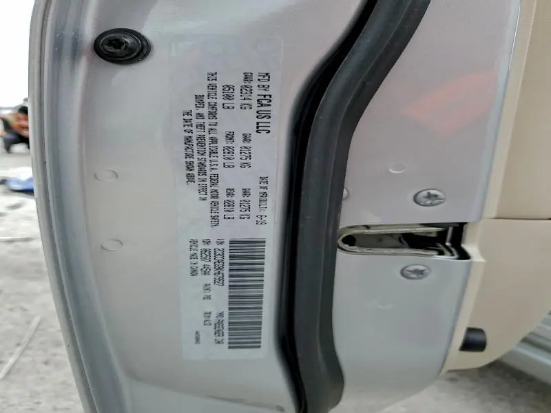 2019 CHRYSLER 300 LIMITED  