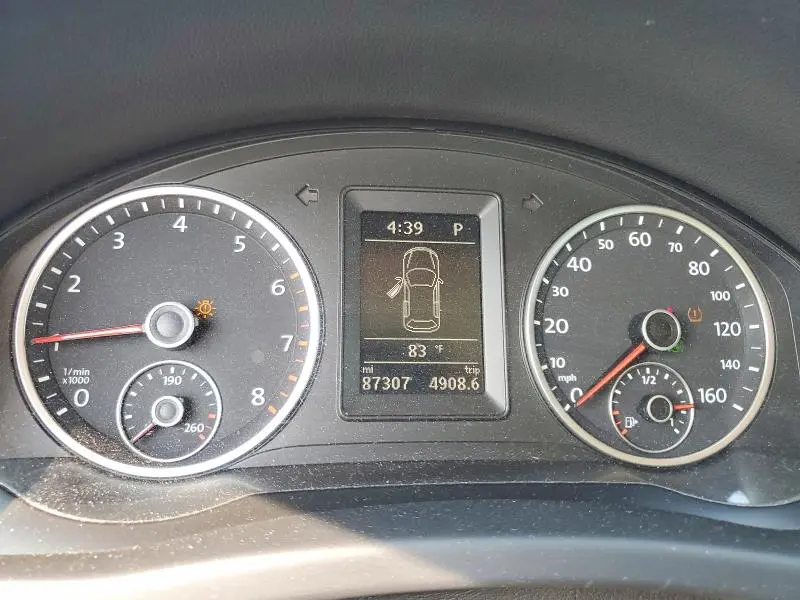 2013 VOLKSWAGEN TIGUAN S  