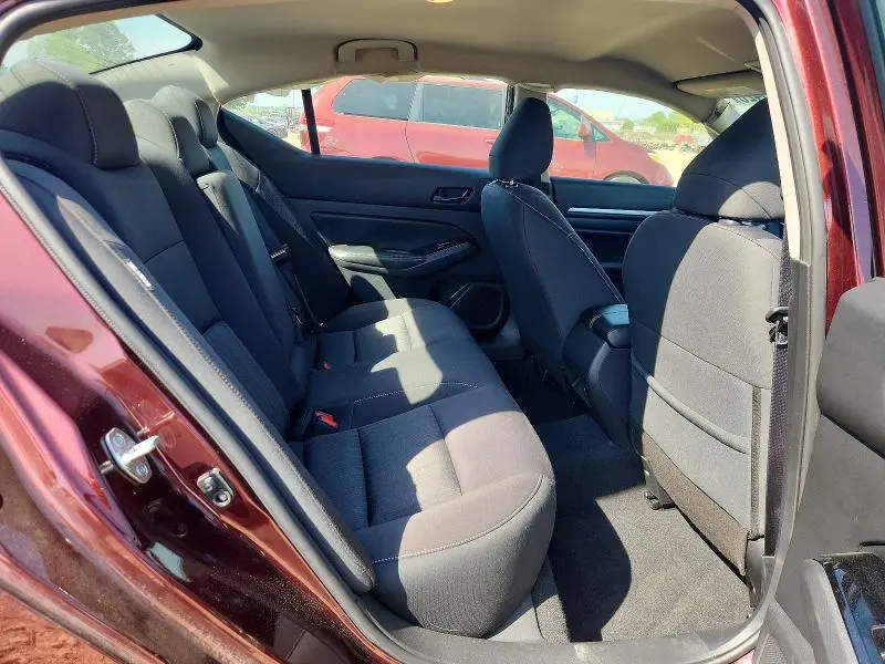 2023 NISSAN ALTIMA SV  