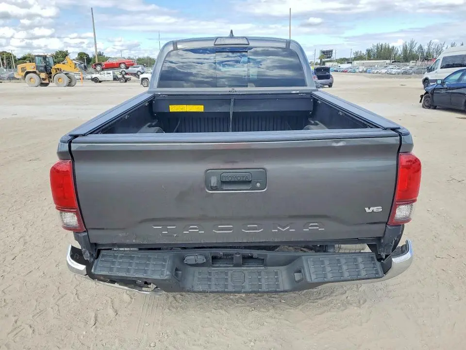 2019 TOYOTA TACOMA SR5 V6  