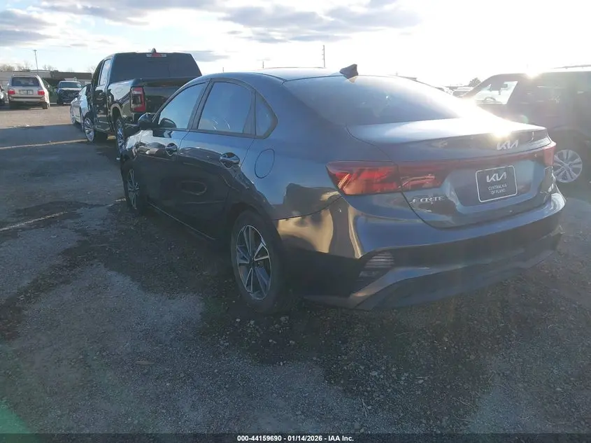 2023 KIA FORTE LXS