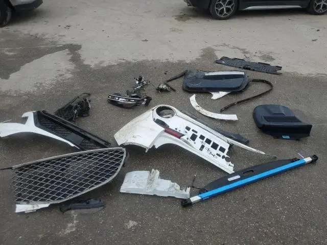 2023 GENESIS GV70 BASE  