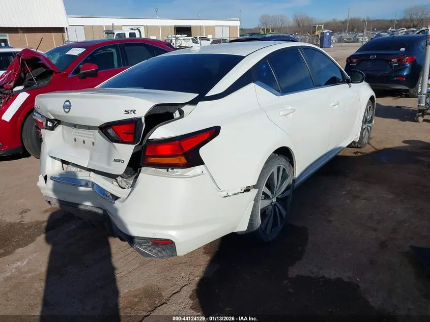 2021 NISSAN ALTIMA SR INTELLIGENT AWD