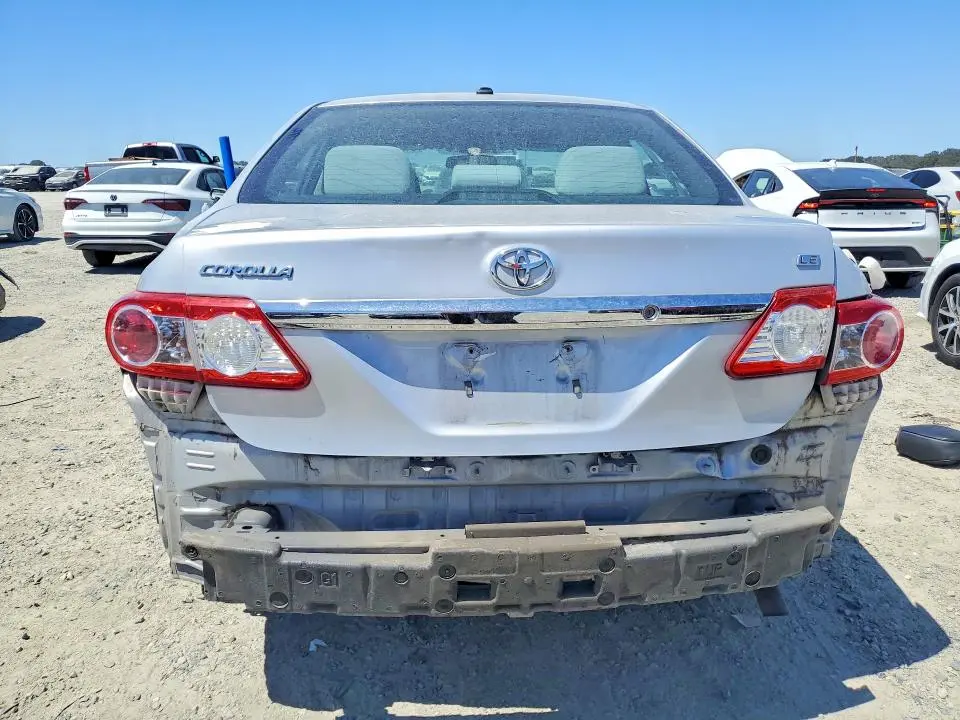 2013 TOYOTA COROLLA LE  