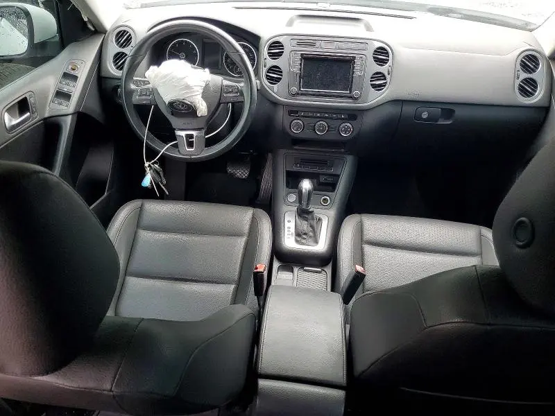 2017 VOLKSWAGEN TIGUAN S  