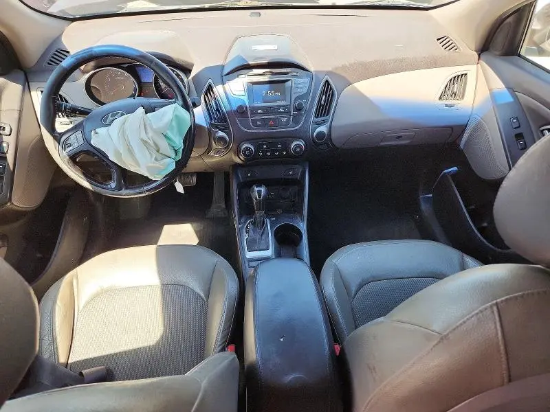 2015 HYUNDAI TUCSON SE  