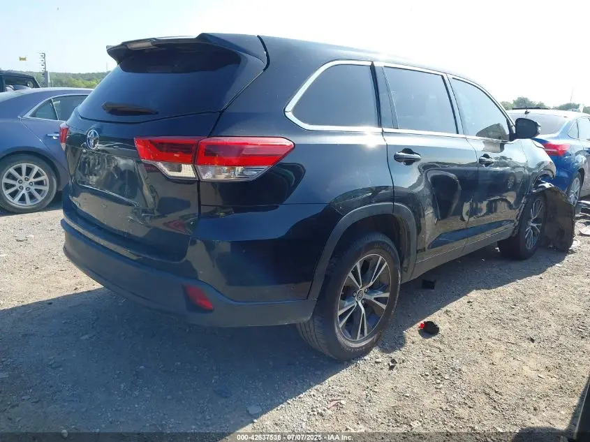 2019 TOYOTA HIGHLANDER LE