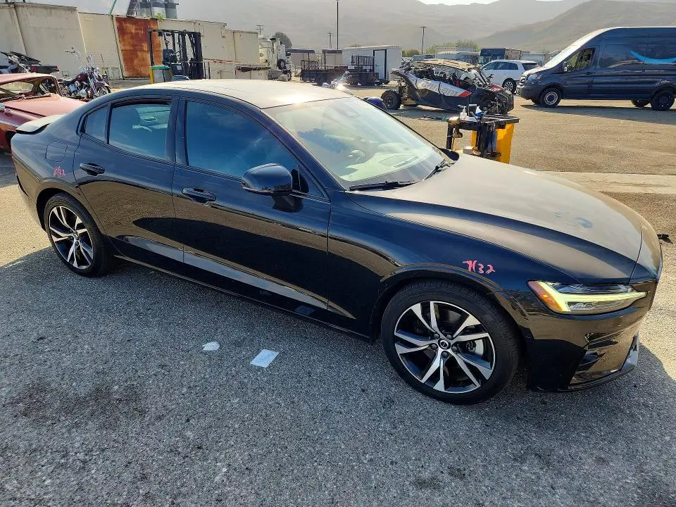 2024 VOLVO S60 PLUS  