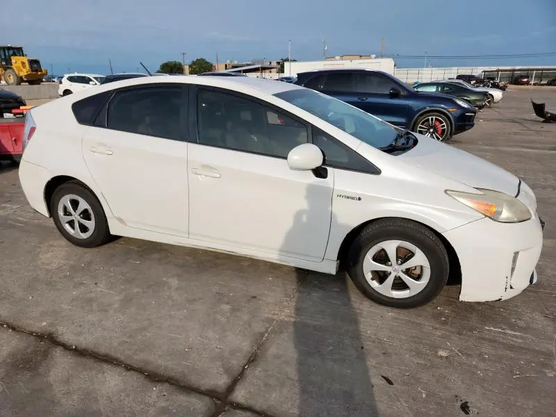 2013 TOYOTA PRIUS   