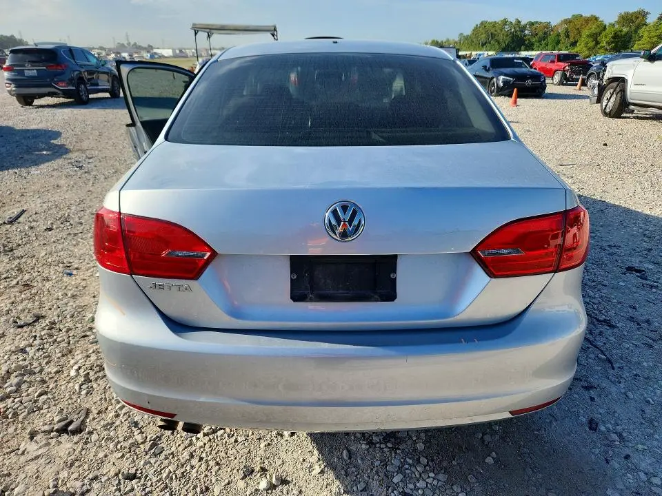 2012 VOLKSWAGEN JETTA BASE  