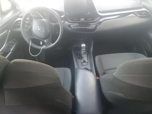 2021 TOYOTA C-HR XLE