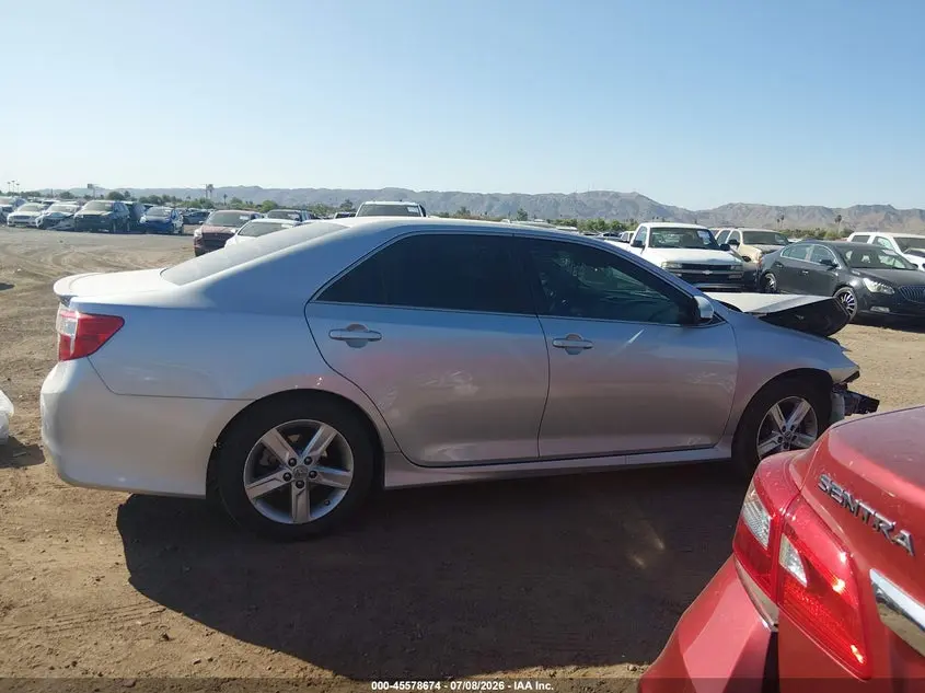 2012 TOYOTA CAMRY SE