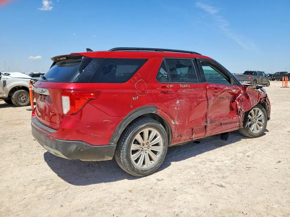 2021 FORD EXPLORER XLT  